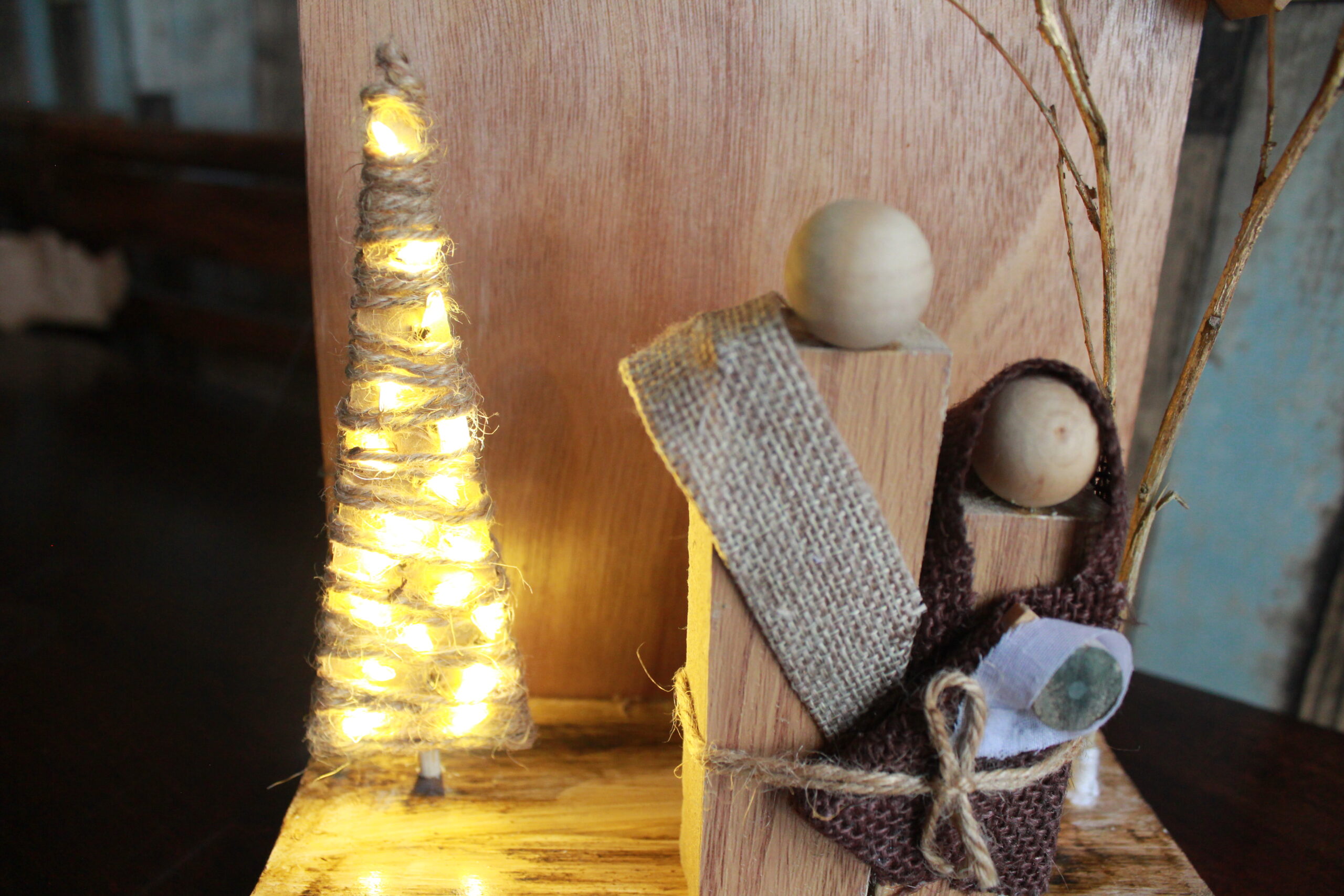 wooden holy family set wooden holy family set